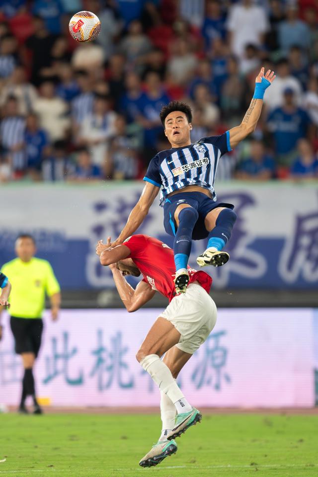 一竞技电竞竞猜德甲赛程吃紧，武汉三镇清晨迎来里程碑，球迷炸锅，赛程密集仍需轮换的简单介绍